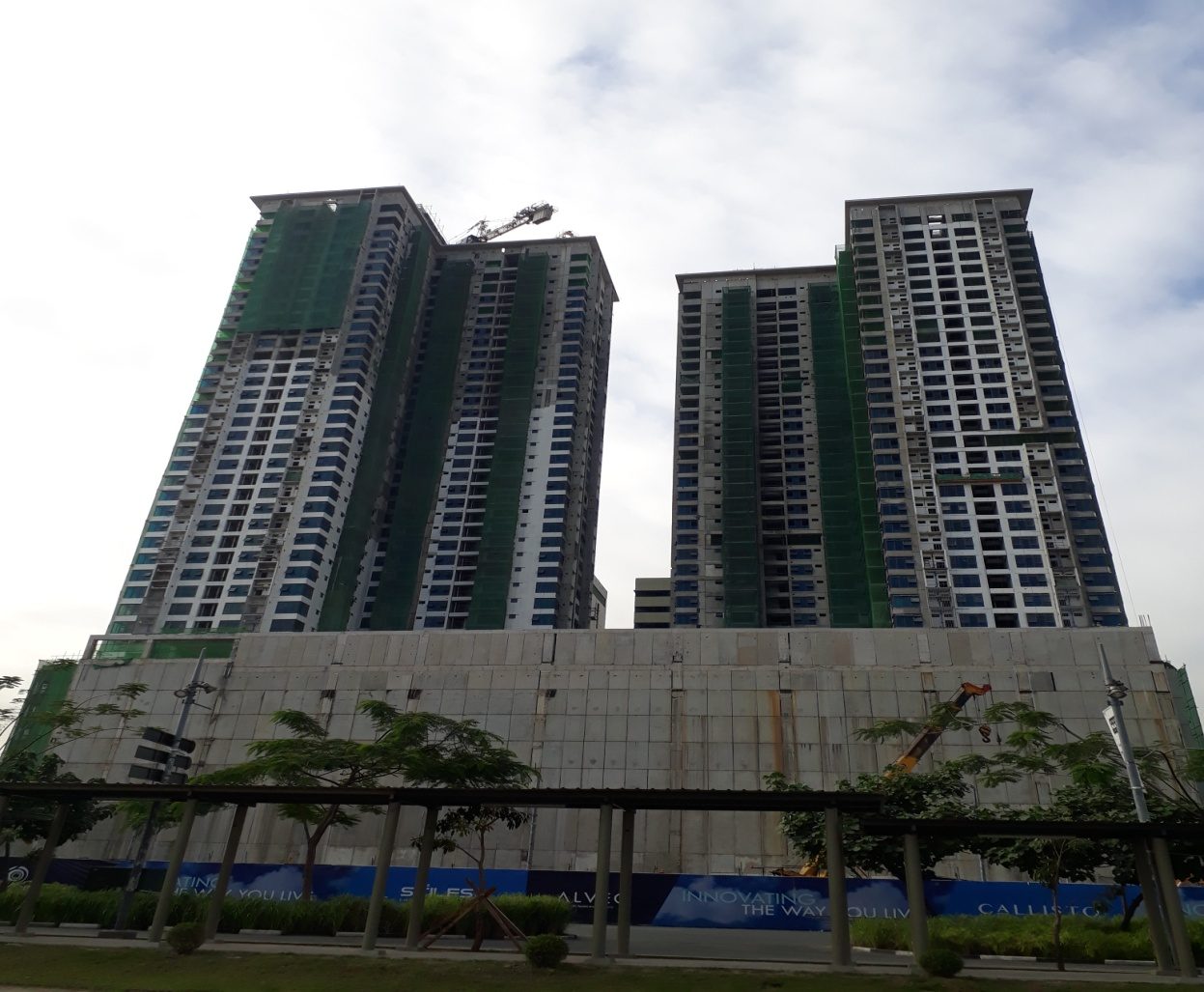 Solstice Tower, Circuit Makati — 55-storey structural package